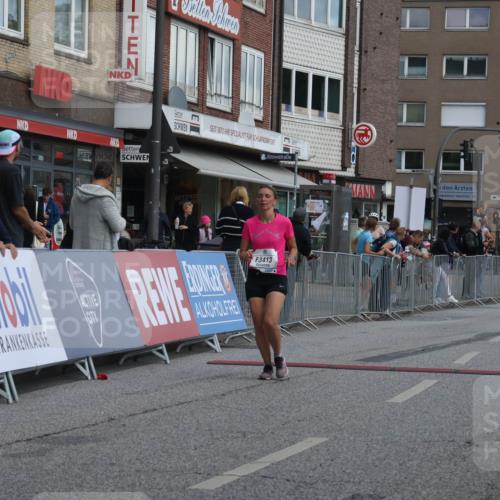 15.09.2024 - PSD Bank Halbmarathon Michael Strokosch http://msf.ph/oto/7080974 15.09.2024 12:26:01 Ziel 3156, 3157, 3226, 3239, 3281, 3413 meine-sportfotos.de