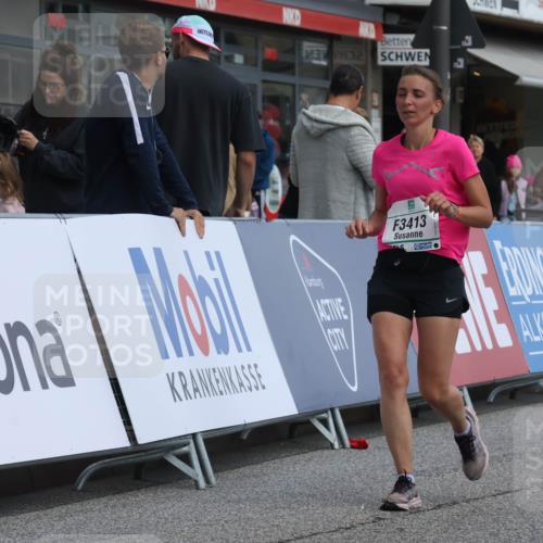 15.09.2024 - PSD Bank Halbmarathon Michael Strokosch http://msf.ph/oto/7080998 15.09.2024 12:26:02 Ziel 3156, 3157, 3226, 3239, 3281, 3413 meine-sportfotos.de