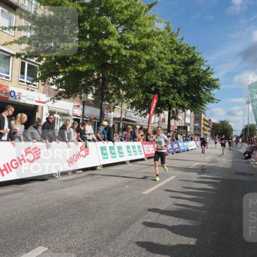 15.09.2024 - PSD Bank Halbmarathon Miley Keyser http://msf.ph/oto/7081004 15.09.2024 11:39:38 Ziel 739, 933, 954, 1060, 1240, 1382, 1395, 1397, 1424, 1481, 2163, 2568, 2628, 2650 meine-sportfotos.de