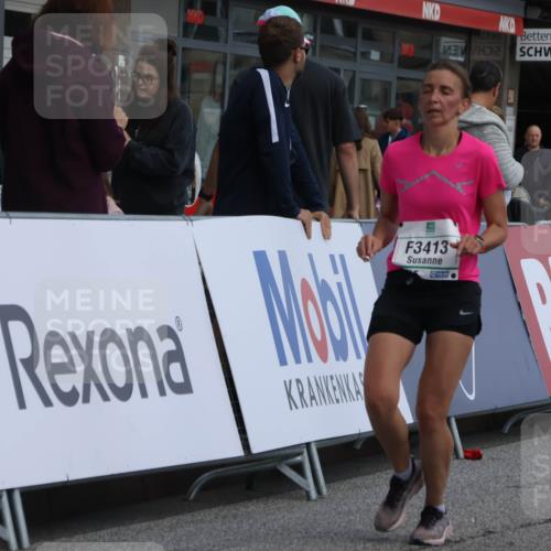 15.09.2024 - PSD Bank Halbmarathon Michael Strokosch http://msf.ph/oto/7081008 15.09.2024 12:26:03 Ziel 3156, 3157, 3226, 3239, 3281, 3413 meine-sportfotos.de