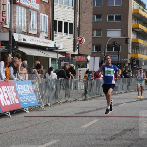 15.09.2024 - PSD Bank Halbmarathon Michael Strokosch http://msf.ph/oto/7081009 15.09.2024 11:17:06 Ziel 536, 561, 575, 591, 601, 607, 623, 629, 847, 857 meine-sportfotos.de