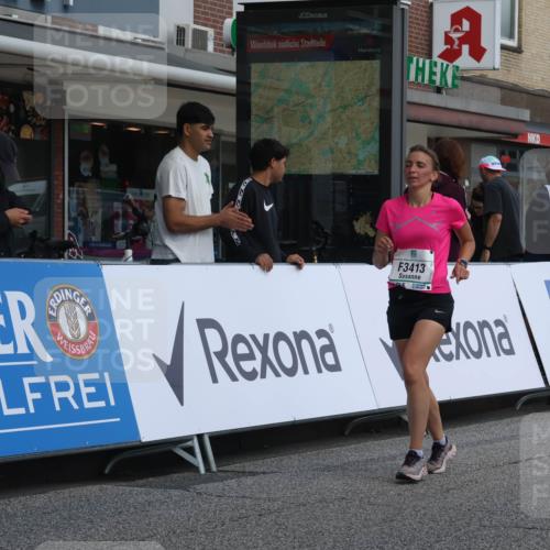 15.09.2024 - PSD Bank Halbmarathon Michael Strokosch http://msf.ph/oto/7081027 15.09.2024 12:26:04 Ziel 3156, 3157, 3226, 3239, 3281, 3413 meine-sportfotos.de