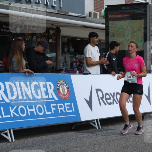 15.09.2024 - PSD Bank Halbmarathon Michael Strokosch http://msf.ph/oto/7081030 15.09.2024 12:26:04 Ziel 3156, 3157, 3226, 3239, 3281, 3413 meine-sportfotos.de