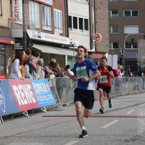 15.09.2024 - PSD Bank Halbmarathon Michael Strokosch http://msf.ph/oto/7081034 15.09.2024 11:17:07 Ziel 536, 561, 575, 591, 601, 607, 623, 629, 847, 857 meine-sportfotos.de