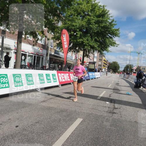 15.09.2024 - PSD Bank Halbmarathon Miley Keyser http://msf.ph/oto/7081038 15.09.2024 12:55:10 Ziel 3210 meine-sportfotos.de