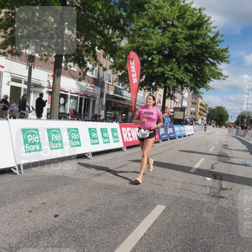 15.09.2024 - PSD Bank Halbmarathon Miley Keyser http://msf.ph/oto/7081048 15.09.2024 12:55:10 Ziel 3210 meine-sportfotos.de