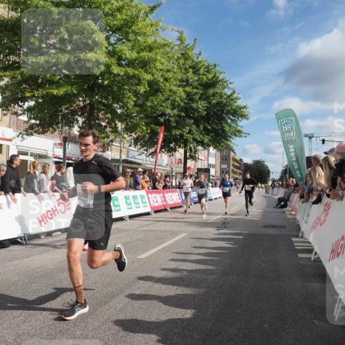 15.09.2024 - PSD Bank Halbmarathon Miley Keyser http://msf.ph/oto/7081081 15.09.2024 11:39:43 Ziel 954, 1060, 1240, 1255, 1382, 1395, 1397, 1424, 1481, 2163, 2568 meine-sportfotos.de