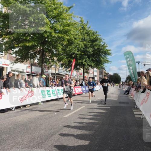 15.09.2024 - PSD Bank Halbmarathon Miley Keyser http://msf.ph/oto/7081089 15.09.2024 11:39:45 Ziel 940, 954, 1060, 1062, 1240, 1255, 1290, 1395, 1397, 1481, 2163, 2568 meine-sportfotos.de