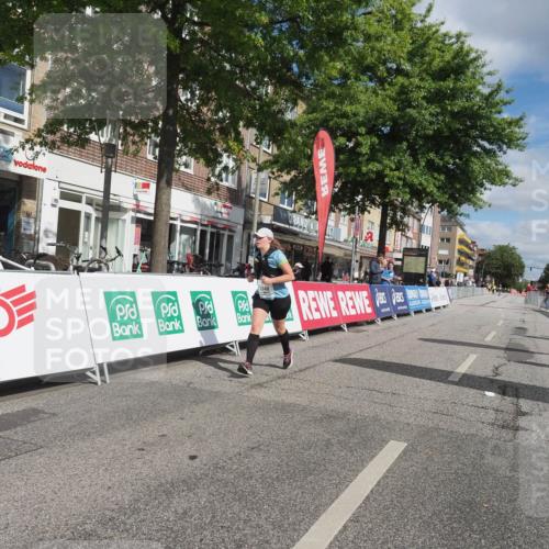 15.09.2024 - PSD Bank Halbmarathon Miley Keyser http://msf.ph/oto/7081095 15.09.2024 12:55:22 Ziel 3210, 3340 meine-sportfotos.de