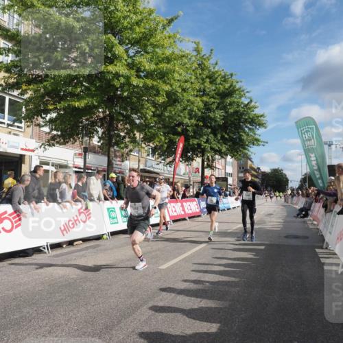 15.09.2024 - PSD Bank Halbmarathon Miley Keyser http://msf.ph/oto/7081098 15.09.2024 11:39:45 Ziel 940, 954, 1060, 1062, 1240, 1255, 1290, 1395, 1397, 1481, 2163, 2568 meine-sportfotos.de