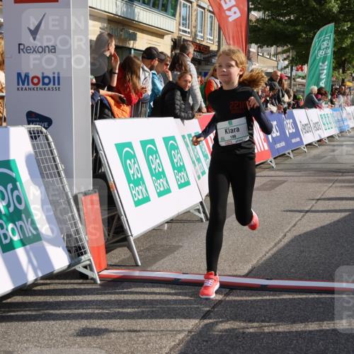 15.09.2024 - PSD Bank Halbmarathon Strokosch-Dieckow http://msf.ph/oto/7081113 15.09.2024 10:32:27 Ziel 56, 57, 148, 151, 193, 199, 267, 280 meine-sportfotos.de