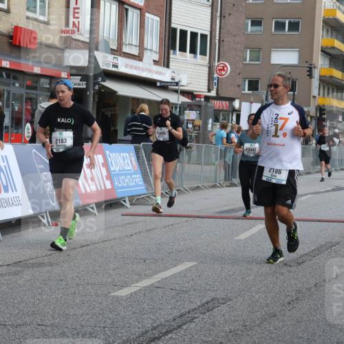 15.09.2024 - PSD Bank Halbmarathon Michael Strokosch http://msf.ph/oto/7081162 15.09.2024 12:26:15 Ziel 2183, 2186, 3086, 3156, 3157, 3342 meine-sportfotos.de