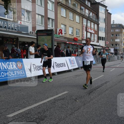 15.09.2024 - PSD Bank Halbmarathon Michael Strokosch http://msf.ph/oto/7081181 15.09.2024 12:26:16 Ziel 2183, 2186, 3086, 3156, 3157, 3237, 3342, 3489 meine-sportfotos.de