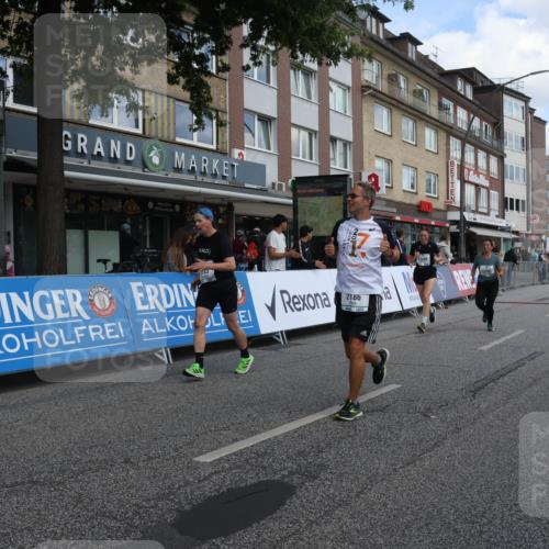 15.09.2024 - PSD Bank Halbmarathon Michael Strokosch http://msf.ph/oto/7081191 15.09.2024 12:26:17 Ziel 2183, 2186, 3086, 3156, 3157, 3237, 3342, 3489 meine-sportfotos.de