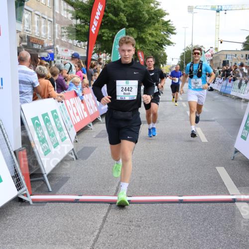 15.09.2024 - PSD Bank Halbmarathon Strokosch-Dieckow http://msf.ph/oto/7081213 15.09.2024 12:25:48 Ziel 1841, 2239, 2250, 2267, 2386, 2442, 3283 meine-sportfotos.de