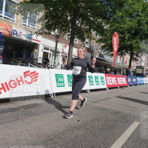 15.09.2024 - PSD Bank Halbmarathon Miley Keyser http://msf.ph/oto/7081224 15.09.2024 12:56:21 Ziel 3492 meine-sportfotos.de