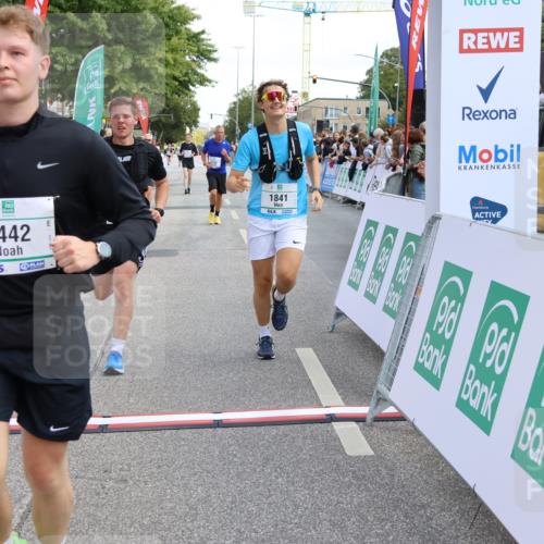 15.09.2024 - PSD Bank Halbmarathon Strokosch-Dieckow http://msf.ph/oto/7081240 15.09.2024 12:25:49 Ziel 1841, 2239, 2250, 2386, 2442, 3283 meine-sportfotos.de