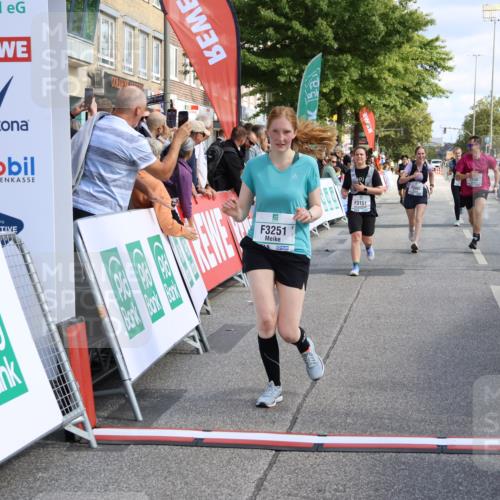 15.09.2024 - PSD Bank Halbmarathon Strokosch-Dieckow http://msf.ph/oto/7081245 15.09.2024 12:35:04 Ziel 2438, 2918, 3151, 3251, 3273, 3485 meine-sportfotos.de