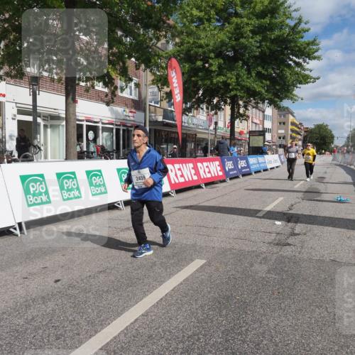 15.09.2024 - PSD Bank Halbmarathon Miley Keyser http://msf.ph/oto/7081255 15.09.2024 12:56:40 Ziel 2459, 2460, 3487 meine-sportfotos.de
