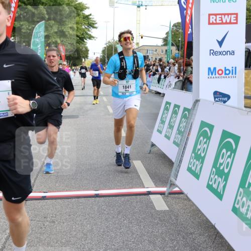 15.09.2024 - PSD Bank Halbmarathon Strokosch-Dieckow http://msf.ph/oto/7081267 15.09.2024 12:25:49 Ziel 1841, 2239, 2250, 2386, 2442, 3283 meine-sportfotos.de