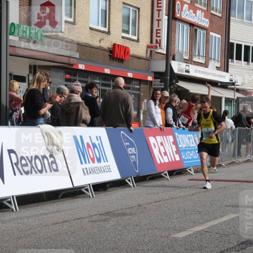 15.09.2024 - PSD Bank Halbmarathon Michael Strokosch http://msf.ph/oto/7081272 15.09.2024 11:17:28 Ziel 416, 558, 580, 592, 1005 meine-sportfotos.de