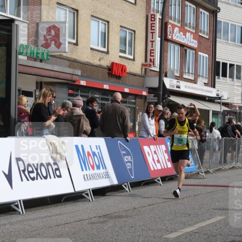 15.09.2024 - PSD Bank Halbmarathon Michael Strokosch http://msf.ph/oto/7081276 15.09.2024 11:17:29 Ziel 416, 558, 580, 592, 1005 meine-sportfotos.de