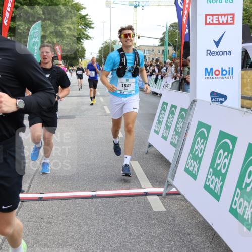 15.09.2024 - PSD Bank Halbmarathon Strokosch-Dieckow http://msf.ph/oto/7081293 15.09.2024 12:25:49 Ziel 1841, 2239, 2250, 2386, 2442, 3283 meine-sportfotos.de