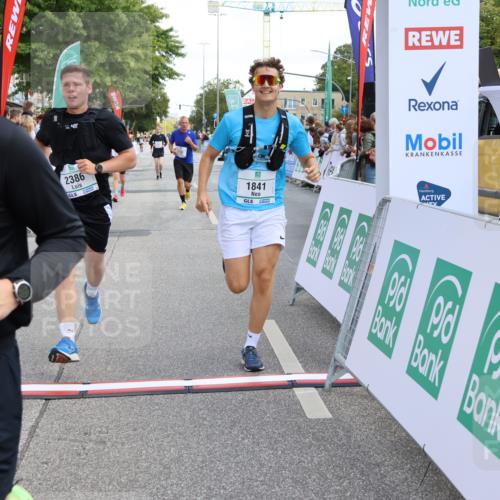 15.09.2024 - PSD Bank Halbmarathon Strokosch-Dieckow http://msf.ph/oto/7081341 15.09.2024 12:25:49 Ziel 1841, 2239, 2250, 2386, 2442, 3283 meine-sportfotos.de