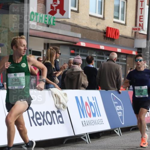 15.09.2024 - PSD Bank Halbmarathon Michael Strokosch http://msf.ph/oto/7081352 15.09.2024 11:17:35 Ziel 416, 558, 580, 592, 636 meine-sportfotos.de