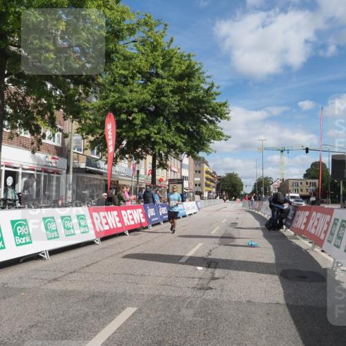 15.09.2024 - PSD Bank Halbmarathon Miley Keyser http://msf.ph/oto/7081366 15.09.2024 12:57:49 Ziel 2371 meine-sportfotos.de