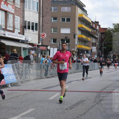 15.09.2024 - PSD Bank Halbmarathon Michael Strokosch http://msf.ph/oto/7081367 15.09.2024 12:26:41 Ziel 2009, 3128, 3374 meine-sportfotos.de
