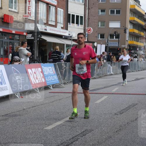 15.09.2024 - PSD Bank Halbmarathon Michael Strokosch http://msf.ph/oto/7081387 15.09.2024 12:26:42 Ziel 2009, 3128, 3374, 3490 meine-sportfotos.de