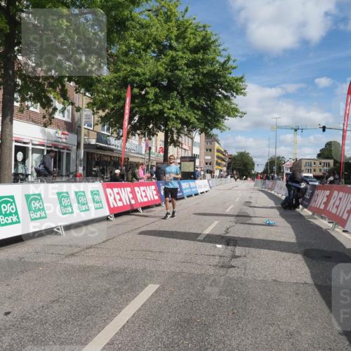 15.09.2024 - PSD Bank Halbmarathon Miley Keyser http://msf.ph/oto/7081390 15.09.2024 12:57:50 Ziel 2371 meine-sportfotos.de