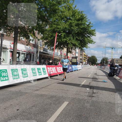 15.09.2024 - PSD Bank Halbmarathon Miley Keyser http://msf.ph/oto/7081399 15.09.2024 12:57:51 Ziel 2371 meine-sportfotos.de