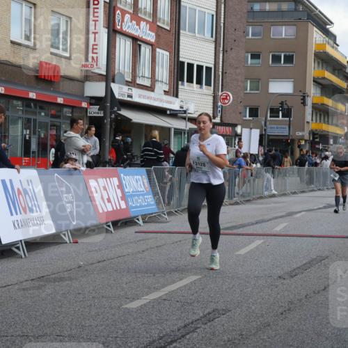 15.09.2024 - PSD Bank Halbmarathon Michael Strokosch http://msf.ph/oto/7081431 15.09.2024 12:26:45 Ziel 2009, 3128, 3374, 3490 meine-sportfotos.de