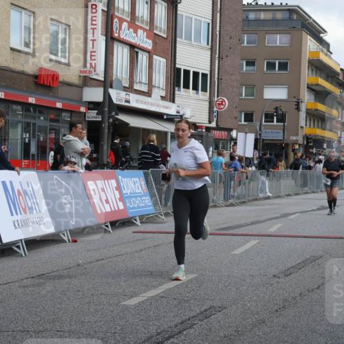 15.09.2024 - PSD Bank Halbmarathon Michael Strokosch http://msf.ph/oto/7081435 15.09.2024 12:26:45 Ziel 2009, 3128, 3374, 3490 meine-sportfotos.de