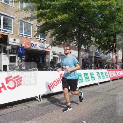 15.09.2024 - PSD Bank Halbmarathon Miley Keyser http://msf.ph/oto/7081459 15.09.2024 12:57:53 Ziel 2371 meine-sportfotos.de