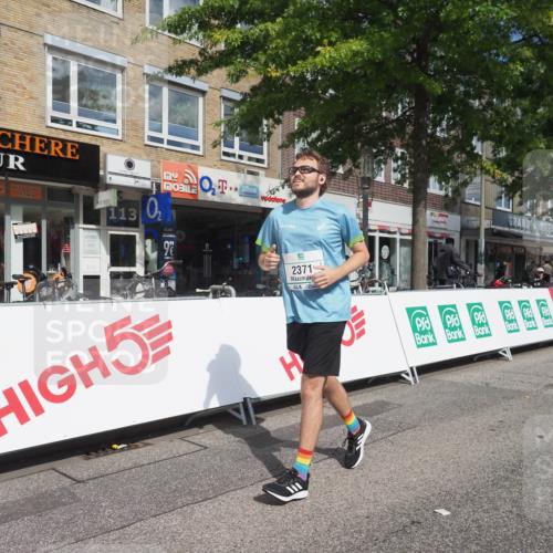 15.09.2024 - PSD Bank Halbmarathon Miley Keyser http://msf.ph/oto/7081467 15.09.2024 12:57:54 Ziel 2371 meine-sportfotos.de