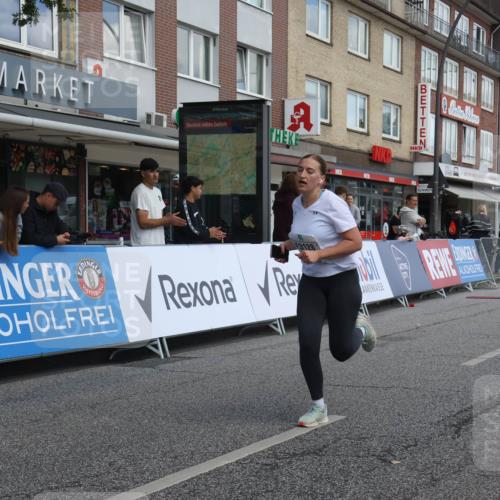 15.09.2024 - PSD Bank Halbmarathon Michael Strokosch http://msf.ph/oto/7081470 15.09.2024 12:26:47 Ziel 2009, 3128, 3374, 3490 meine-sportfotos.de