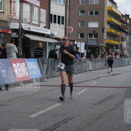 15.09.2024 - PSD Bank Halbmarathon Michael Strokosch http://msf.ph/oto/7081494 15.09.2024 12:26:51 Ziel 2009, 2113, 3128, 3249, 3374, 3490 meine-sportfotos.de