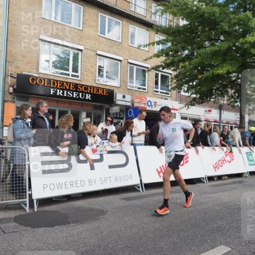 15.09.2024 - PSD Bank Halbmarathon Miley Keyser http://msf.ph/oto/7081501 15.09.2024 11:40:14 Ziel 721, 931, 961, 1081, 1145, 1161, 1340, 1360, 1440, 1600, 2627, 2640, 3549 meine-sportfotos.de