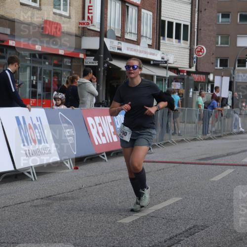 15.09.2024 - PSD Bank Halbmarathon Michael Strokosch http://msf.ph/oto/7081518 15.09.2024 12:26:52 Ziel 2009, 2113, 3128, 3249, 3374, 3490 meine-sportfotos.de