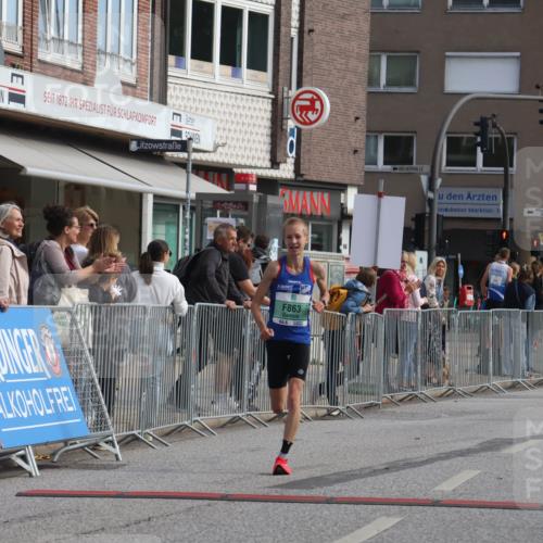 15.09.2024 - PSD Bank Halbmarathon Michael Strokosch http://msf.ph/oto/7081525 15.09.2024 11:17:52 Ziel 636, 863, 1077, 2466 meine-sportfotos.de