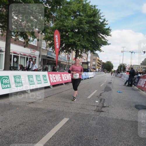 15.09.2024 - PSD Bank Halbmarathon Miley Keyser http://msf.ph/oto/7081531 15.09.2024 12:59:32 Ziel 3422 meine-sportfotos.de