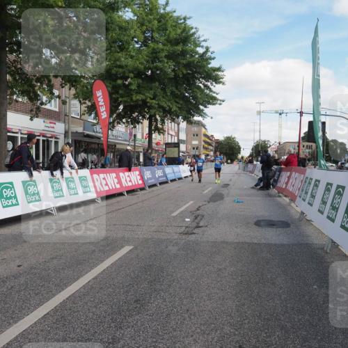 15.09.2024 - PSD Bank Halbmarathon Miley Keyser http://msf.ph/oto/7081550 15.09.2024 13:00:16 Ziel 2830 meine-sportfotos.de