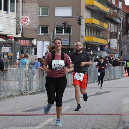 15.09.2024 - PSD Bank Halbmarathon Michael Strokosch http://msf.ph/oto/7081594 15.09.2024 12:26:57 Ziel 2113, 3128, 3249, 3490 meine-sportfotos.de