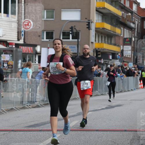 15.09.2024 - PSD Bank Halbmarathon Michael Strokosch http://msf.ph/oto/7081598 15.09.2024 12:26:57 Ziel 2113, 3128, 3249, 3490 meine-sportfotos.de