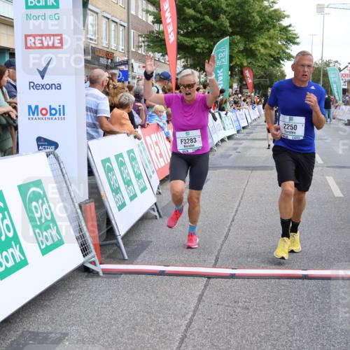 15.09.2024 - PSD Bank Halbmarathon Strokosch-Dieckow http://msf.ph/oto/7081601 15.09.2024 12:25:54 Ziel 1153, 1841, 2239, 2250, 2386, 2442, 3283 meine-sportfotos.de