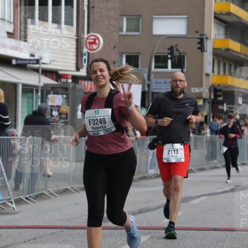 15.09.2024 - PSD Bank Halbmarathon Michael Strokosch http://msf.ph/oto/7081608 15.09.2024 12:26:58 Ziel 2113, 2812, 3249, 3490 meine-sportfotos.de