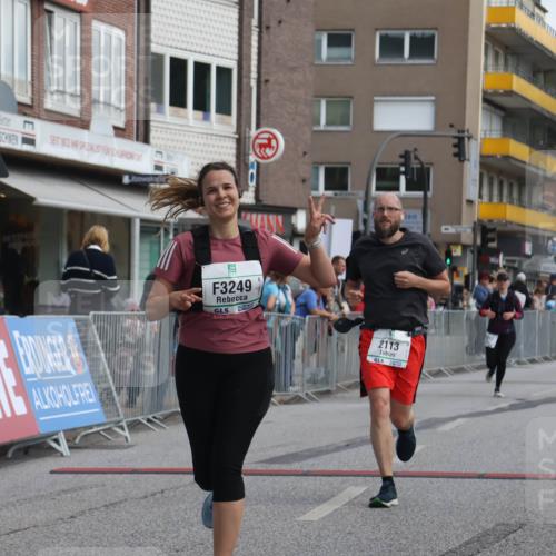 15.09.2024 - PSD Bank Halbmarathon Michael Strokosch http://msf.ph/oto/7081613 15.09.2024 12:26:59 Ziel 2113, 2812, 3249, 3490 meine-sportfotos.de